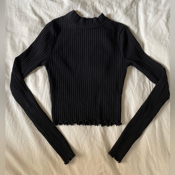 Miss Selfridge black mock neck crop top with lettuce edge - Picture 1 of 4